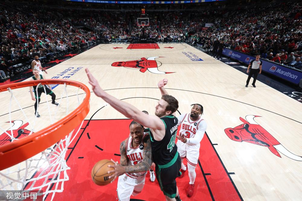 他的存在不 他的存在不