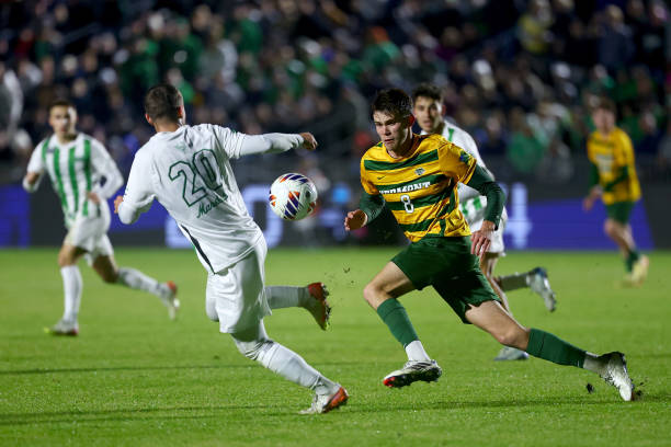 缺席往往会 缺席往往会